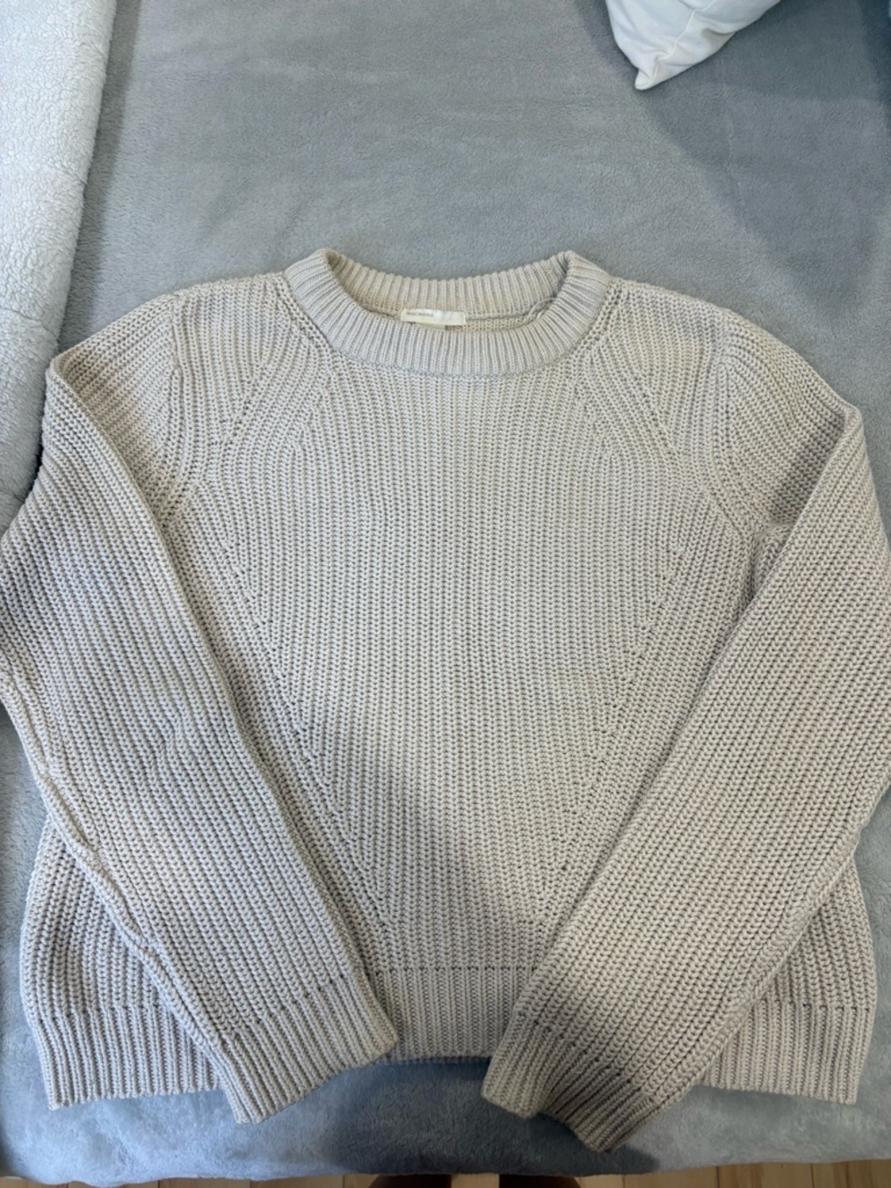 H&M KNIT CREWNECK SWEATER